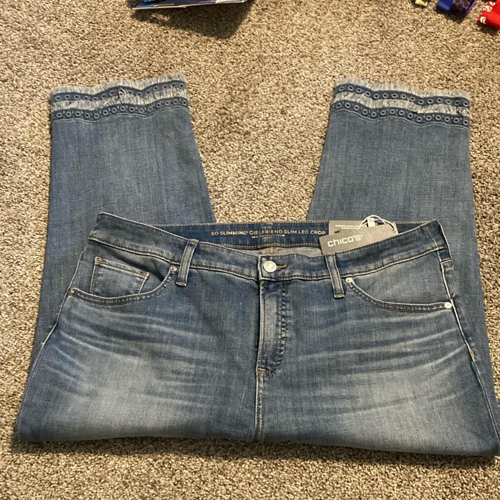 New Chico's Indigo slimming girlfriend crop Jeans with Eyelet Detail